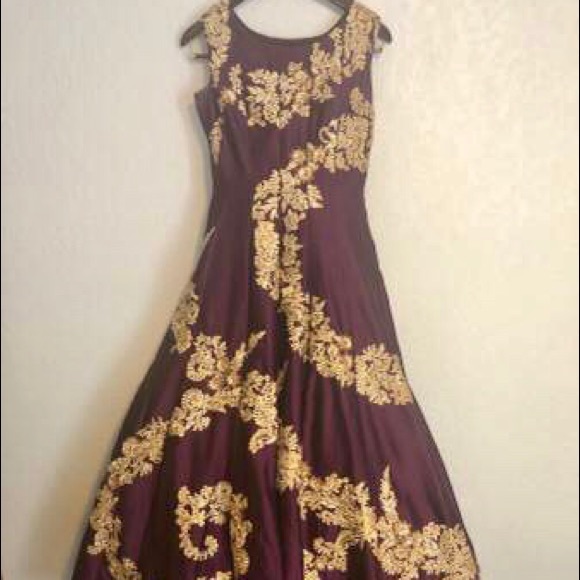 Gorgeous royal purple and gold embroidered gown - Picture 2 of 5